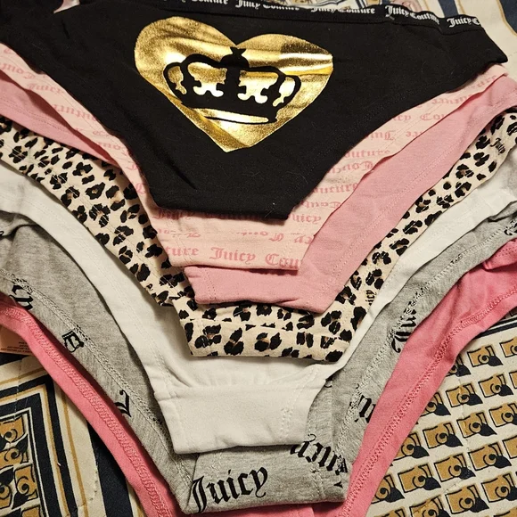 7 Pack Juicy Couture Panty Set - Picture 3 of 5